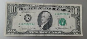 1985 $10 Dollar Note Federal Reserve of Chicago G10292289C - Picture 1 of 2