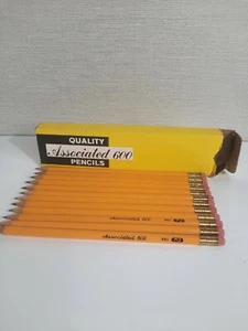 Vtg Associated 600 Quality Pencils New In Box of 12 #2 N5-620 Medium Soft - Picture 1 of 3