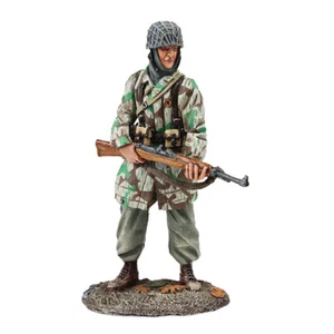 BRITAINS COLLECTORS CLUB 50068C WORLD WAR 2 GERMAN FALLSCHIRMJAGER G-43 RIFLE - Picture 1 of 1