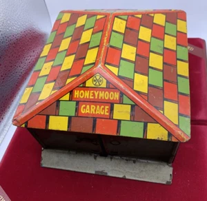 VINTAGE 1940/50'S MARX HONEYMOON GARAGE - Picture 1 of 7