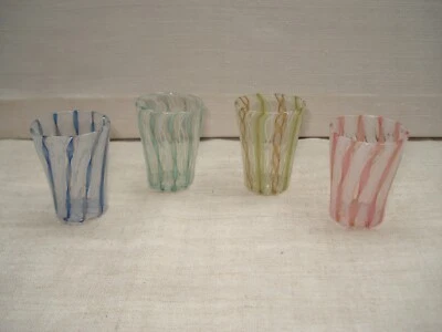 4 Petits Gobelets Verres à Liqueur Anciens en Verre de Venise Murano - Photo 1/4