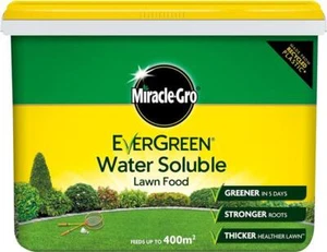 Miracle Gro Water Soluble Lawn Food 2kg Dissolved Nutrients Easy To Apply New - Picture 1 of 6