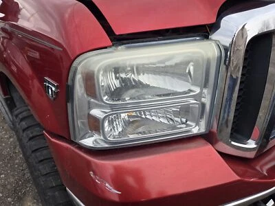 Used Right Headlight Assembly fits: 2005 Ford Excursion composite dual beam jewe - Image 1 of 4