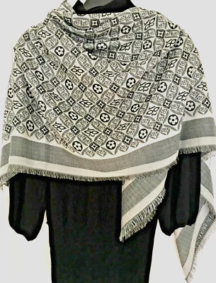 Mantón bufanda delgada 53"x53" gris estilo antiguo estampado de flores 40% seda 60% lana 135x135 cm Foto 1 de 4