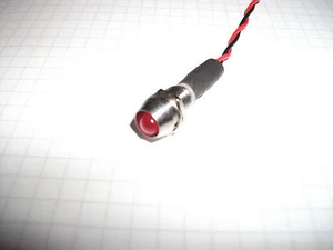 FAKE CAR ALARM FLASHING RED LED 12V + 2m lead - Picture 1 of 1