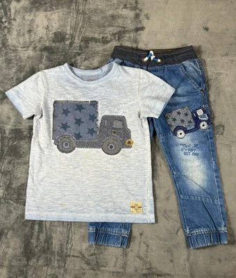 Próximo Reino Unido Denim Truck Jeans Conjunto Niños 3-4 Años Bordados Apliques Elásticos Foto 1 de 4