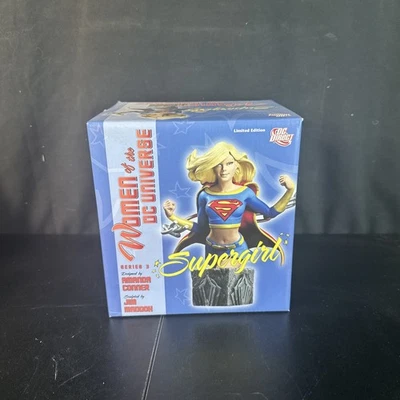 Busto de Supergirl Mujeres del Universo DC Estatua Serie 3 por Amanda Conner 894/3500 Foto 1 de 4