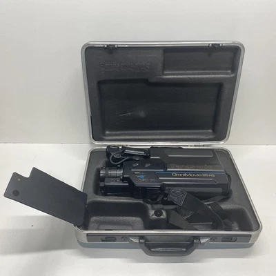 Panasonic OmniMovie PV-320D VHS HQ Video Camera Camcorder - Image 1 of 4