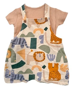 Sommer Set Body + Latzhose von Next Gr. 6-9M (74) - sehr gut - unisex/neutral - Bild 1 von 5