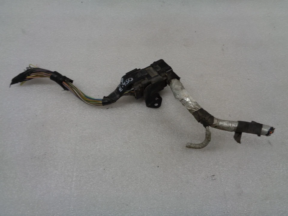 2009 Ford Econoline E450 Main Wire Connector OEM AK2412124 - Image 1 of 4