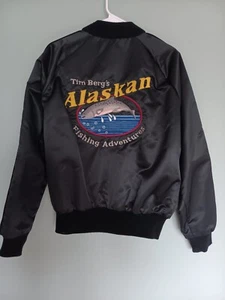 Chaqueta de bombardero vintage The Doth Tattoo Hollywood para hombre L negra satinada Alaska Fishin - Imagen 1 de 10