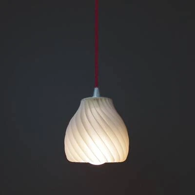 Pantalla de lámpara espiral Martin Zampach Ribone | Decoración del hogar | Idea de regalo | Colgante Foto 1 de 4