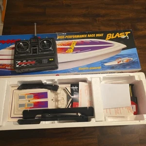 VINTAGE TRAXXAS 3810 BLAST Brushed boat Untested No Charger Check Photos - Picture 1 of 10