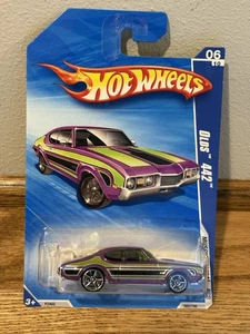 Hot Wheels 2009 Muscle Mania 1969 Olds 442 #82 White Pr5 Diecast Car JK - Bild 1 von 2