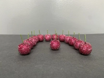 Cerezas azucaradas con cuentas MCM 13 de colección con tallo verde (artificial) retro navideño Foto 1 de 4