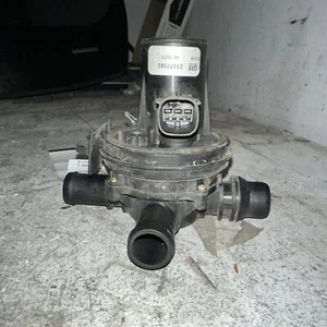 Heater Coolant Flow Valve 2016-2018 Chevrolet Volt - Picture 1 of 8