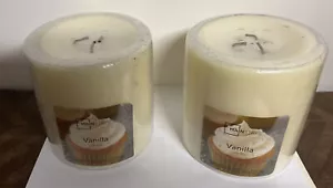 New MAINSTAY XL (3 Wick) Vanilla Candle set of 2 (New Sealed in Original Wrap) - Picture 1 of 9
