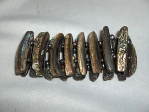 Vintage Abalone Long Shell Expandable Bracelet Green Pink Brown Beautiful NICE - Picture 1 of 4