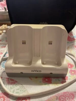 Nyko Charge Charging Station 87000-A50 for Nintendo Wii Controllers Wiimotes - Image 1 of 4