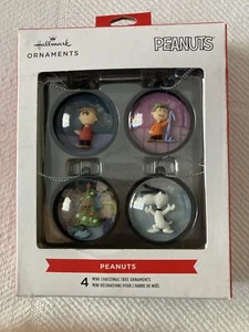 Hallmark PEANUTS 4 mini Christmas tree ornaments NEW - Picture 1 of 2