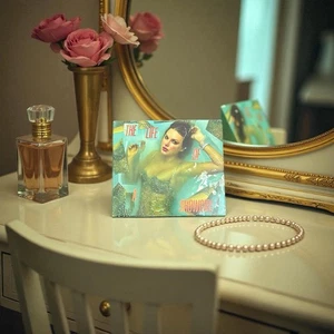 Taylor Swift THE LIFE OF A SHOWGIRL: SWEAT AND VANILLA PERFUME DELUXE - Bild 1 von 3