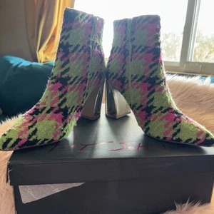 Betsey Johnson grün karierte Stiefeletten - Bild 1 von 7