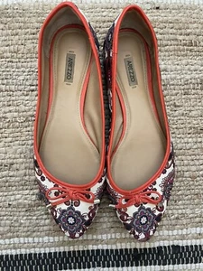 AREZZO scarpa da ballo piatta donna taglia 8 arancione floreale fiocco casual - Foto 1 di 15