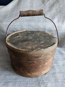 Antique Primitive Folk Art Wood Pantry Box Cheese Shaker Spice container handle 