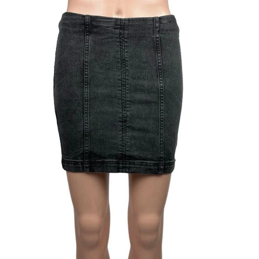 Minifalda vaquera ceñida al cuerpo panel gris oscuro Free People moderna para mujer talla 2 Foto 1 de 4