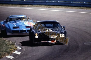 Película diapositiva vintage de 35 mm SCCA autos de carreras Corvette Camaro X-4430 - Imagen 1 de 3