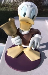 Disney Donald Duck Garten Statue Weihnachten Urlaub Weihnachtsmann Figurine - Bild 1 von 17