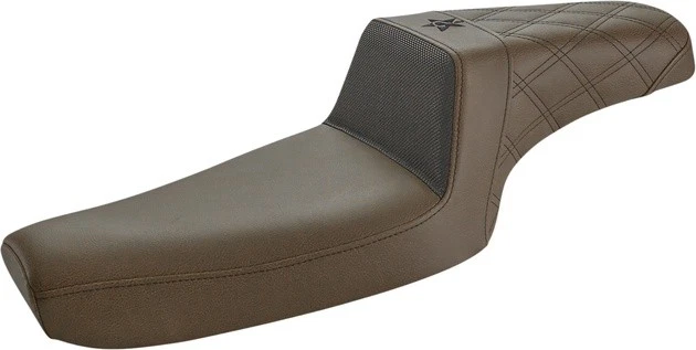 Saddlemen Unknown Industries Performance Gripper Seat Brown #284350 - Изображение 1 из 1