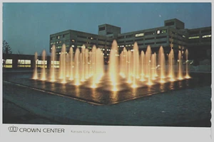 Crown Center, Kansas City, Missouri Postcard - Picture 1 of 2