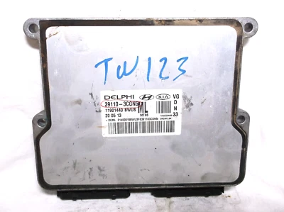 14-15-16 KIA CADENZA  3.3L   / ENGINE COMPUTER.ECU - Image 1 of 3
