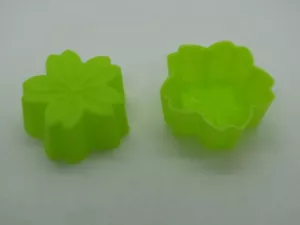 2x Silikon Backform Blume Flower Ø 5 cm Muffinform Kuchenform Seifenform NEU - Bild 1 von 2