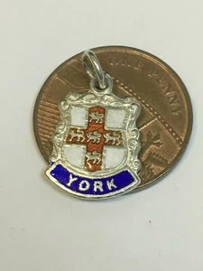 Traditional Vintage Sterling Silver Enamelled YORK CHARM - Picture 1 of 2