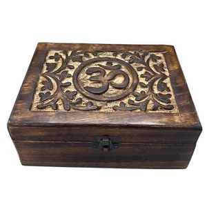 Hand-carved Wooden Boxes Large Wooden Keepsake Box 20x15x7.5cm Om - Picture 1 of 1