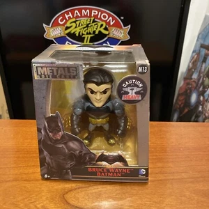 Metals Die Cast Diecast DC Bruce Wayne Batman Figur (M13) *NEU* - Bild 1 von 5