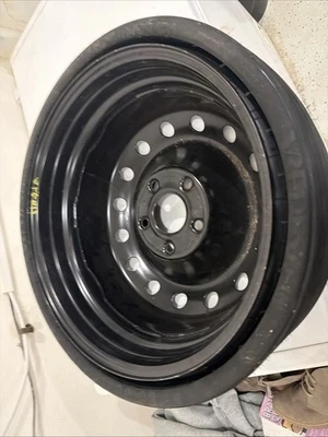 Chrysler Pacifica Dodge Caravan Voyager 2017-2023 neumático de repuesto rueda de rosquilla compacta Foto 1 de 4