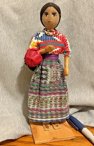 Muñeca de papel maché vintage de 9" - Posible cultura mexicana, sudamericana o centroamericana - Imagen 1 de 6