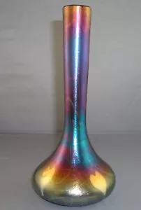 Gorgeous Antique Imperial Freehand Iridescent Heart and Vine Glass Vase - Picture 1 of 7