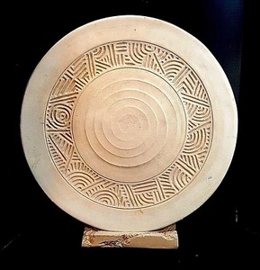 CONTEMPORARY WHITE DURASTONE SCULPTURE WITH SEPARATE MATCHING STAND  REDUCED! - Picture 1 of 4