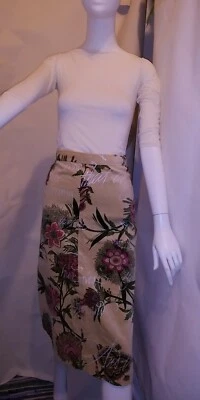 Paul & Joe Size 36 XXS Velvet Floral Script Skirt White flowers of the narcissus - Image 1 of 4