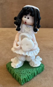 4" Handmade Girl holding purse polymer clay figurine black hair woman OOAK - Picture 1 of 6