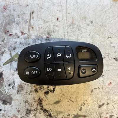 🟥🟧🟨2001-2007 1st Gen Toyota Sequoia OEM Rear Climate Control🟥🟧🟨 - Image 1 of 4