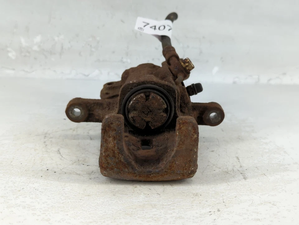 Pinza de freno derecha Ford Fusion 2006-2012 pasajero delantero QWUP1 Foto 1 de 4