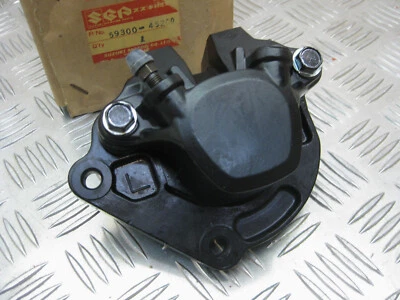 SUZUKI GS850G/ GS1000G 1980-81, NEW ORIGINAL FRONT BRAKE CALIPER LH, 59300-45200 - Image 1 of 4
