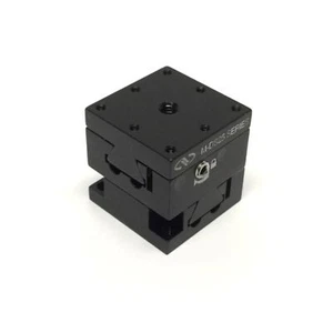 Newport M-DS25-XY Compact 2-Axis Dovetail Linear Stage, 6.35mm Travel, 25 x 25mm - Picture 1 of 5