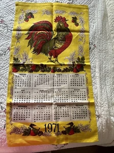 Vintage Linen Calendar Towel Chicken Tea Towel Rooster Towel 1971 - Picture 1 of 8