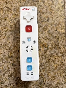 TESTED & WORKS NYKO Wii Remote Controller White - Picture 1 of 4